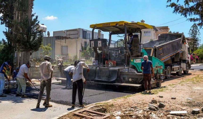 Gönyeli Kerpiçevler Sokak bölgesinde asfalt çalışmaları tamamlandı