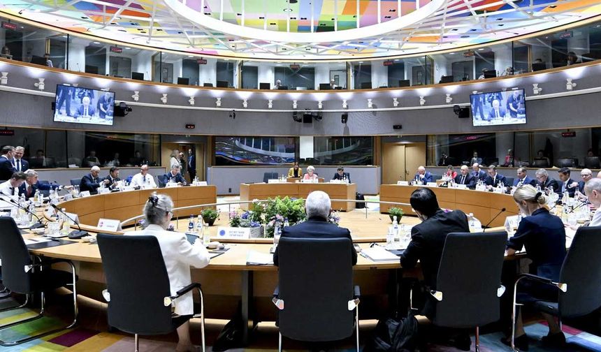 AB Liderler Zirvesi'nde ikinci oturumlar başladı