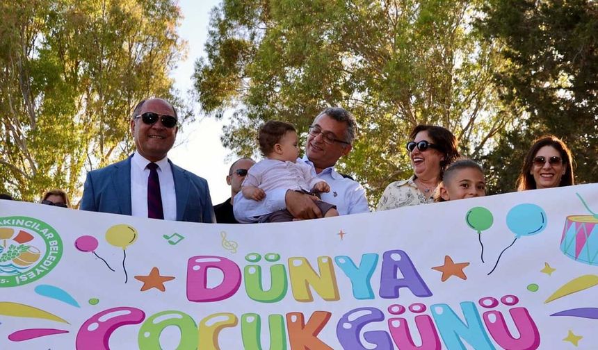 Erhürman, Cihangir'deki çocuk şenliğine katıldı