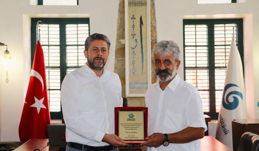 Lefkoşa Yunus Emre Enstitüsü, 32 haftalık “Akdeniz Söyleşileri” dizisini tamamladı