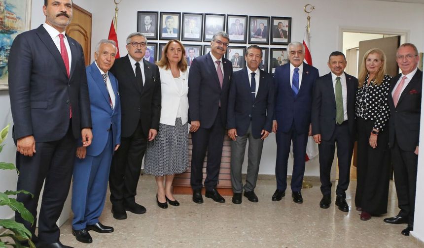 Ertuğruloğlu, TÜRKPA ve Türkiye-KKTC Parlamentolar Arası Dostluk Grubu heyetlerini kabul etti
