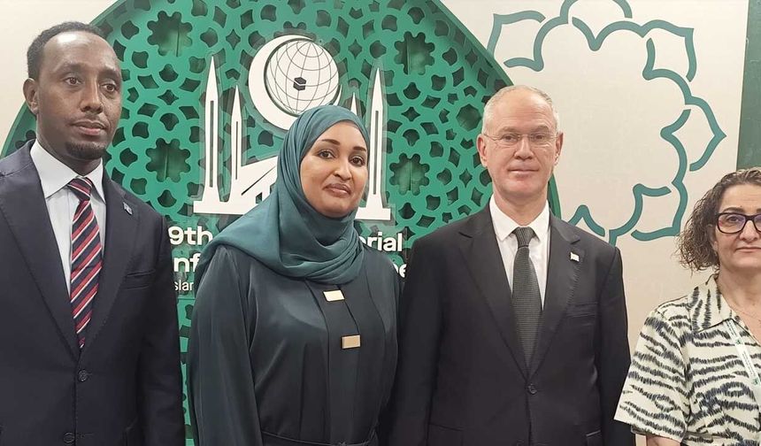 Hasipoğlu, Somali Aile ve İnsan Hakları Bakanı Makhzoumi ile görüştü