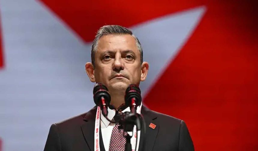 Özel cephesi tarih verdi... Yeni parti için geri sayım