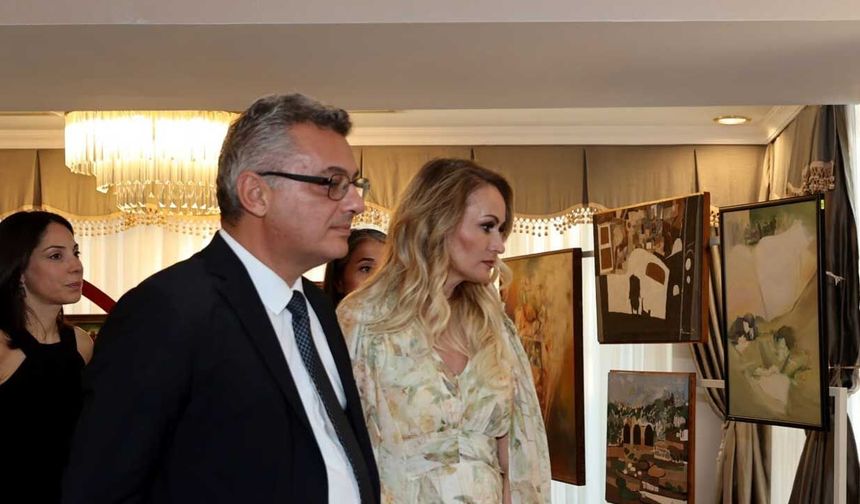 Eski Cumhurbaşkanlığı Sarayı’nda “Resmin Kamusal Hafızası” adlı sergi açıldı