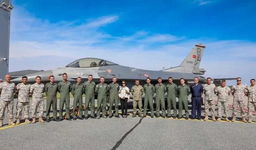 Türk F-16'ları NATO Geliştirilmiş Hava Polisliği Blok-72 nöbetini devraldı!