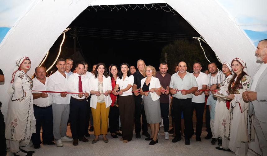 Yeniboğaziçi Pulya ve Uluslararası Halk Dansları festivalleri başladı