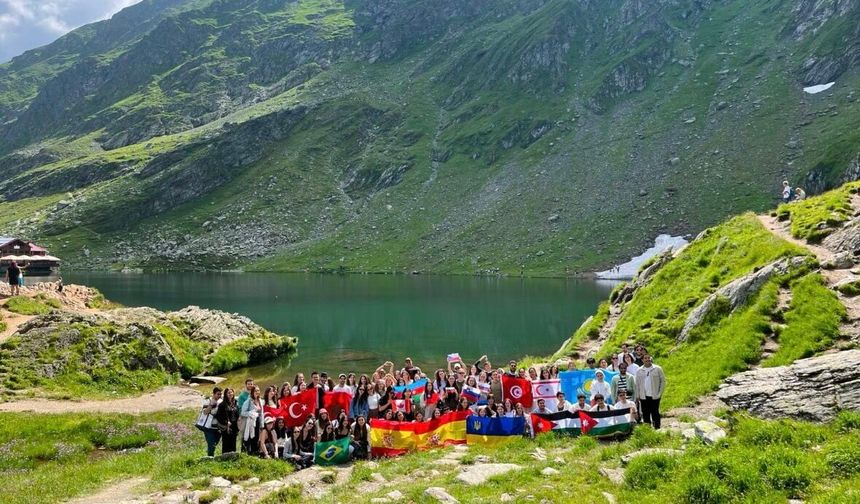 DAÜ DR. Fazıl Küçük Tıp Fakültesi öğrencisi Romanya’da araştırma değişim programına katıldı