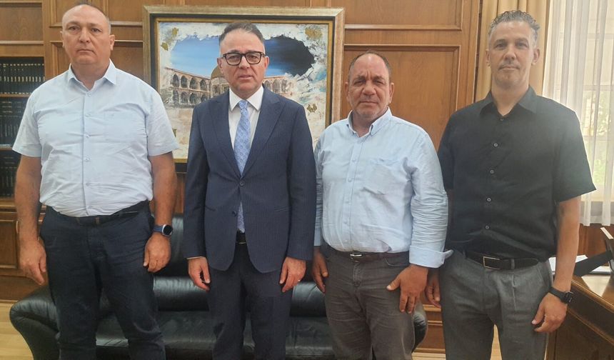 Muhtarlar Derneği 'nden Yüksek Seçim Kurulu Başkanı Özerdağ'a ziyaret