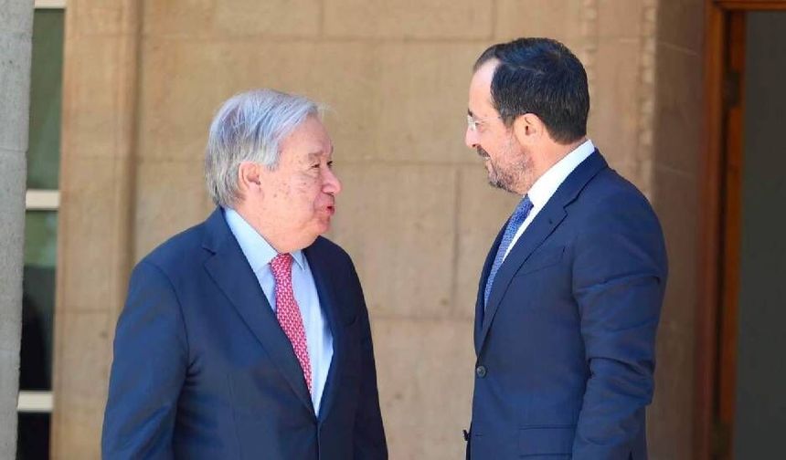 Alithia ve Cyprus Mail'den Hristodulidis’e eleştiri