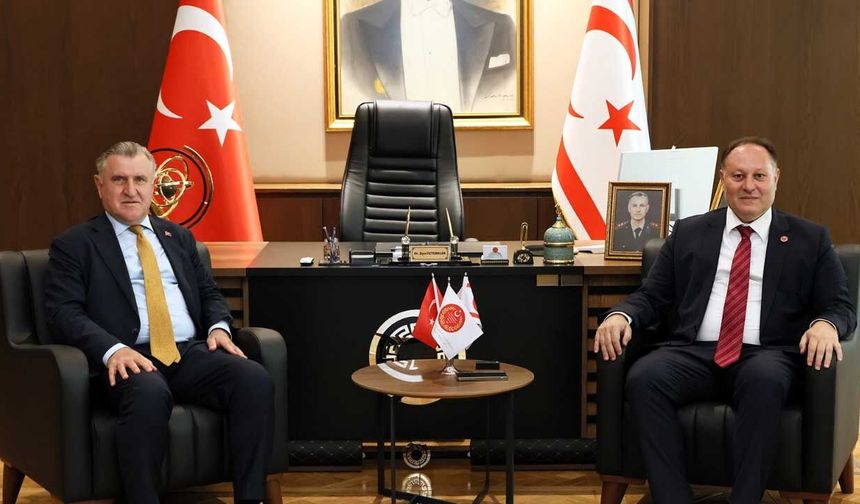 Öztürkler, Türkiye Gençlik ve Spor Bakanı Bak’ı kabul etti