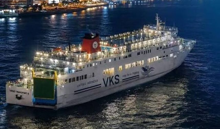 Endonezya’da 241 kişiyi taşıyan gemiyle irtibat kesildi!