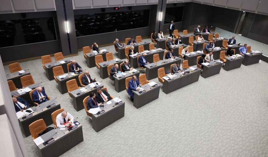Güvenlik kamu görevlilerine ilişkin yasa tasarıları komiteye geri çekildi