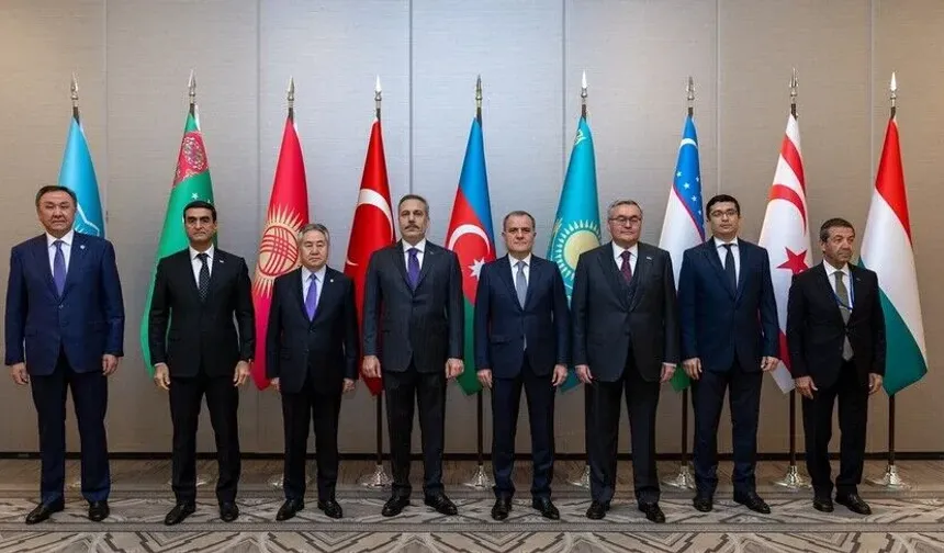 Ertuğruloğlu, TDT Dışişleri Bakanları Konseyi Gayriresmi Toplantısı'na katıldı