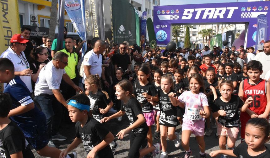 "Girne Yarı Maratonu 2026" tamamlandı.