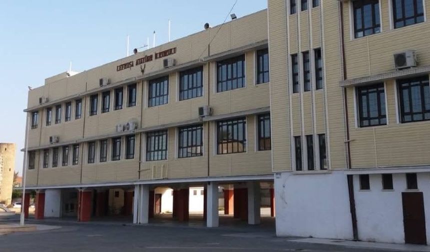KTÖS, Atatürk İlkokulu’ndaki grevi askıya aldı