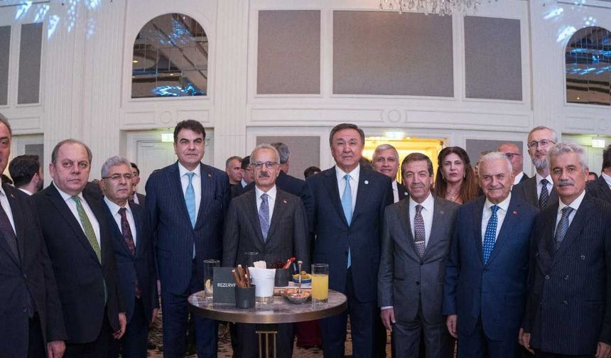Ertuğruloğlu, TDT’nin resepsiyonuna katıldı