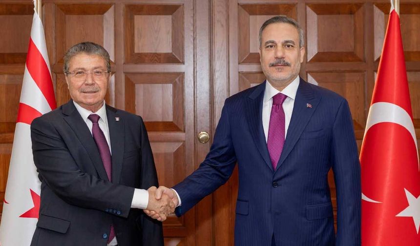 Başbakan Üstel, Hakan Fidan ile görüştü