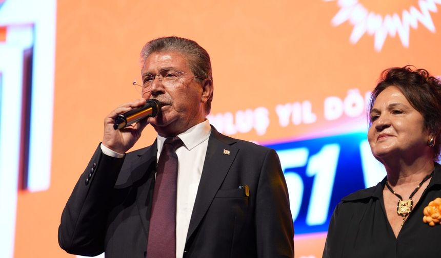 Üstel: Kırgınlıklarımızı geride bırakalım, mühürleri güneşe basalım