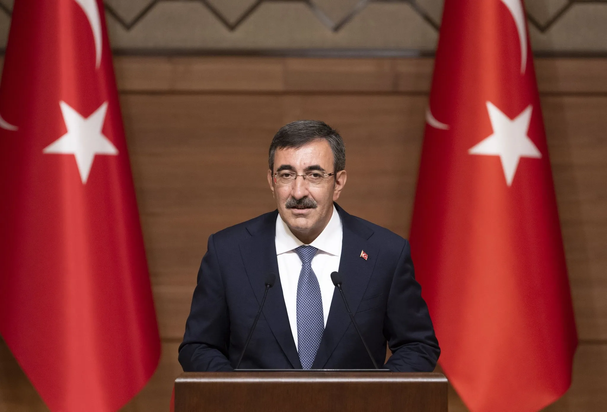 Cevdet Yılmaz: Finans piyasasında risk yok, ekonomimizin temeli sağlam
